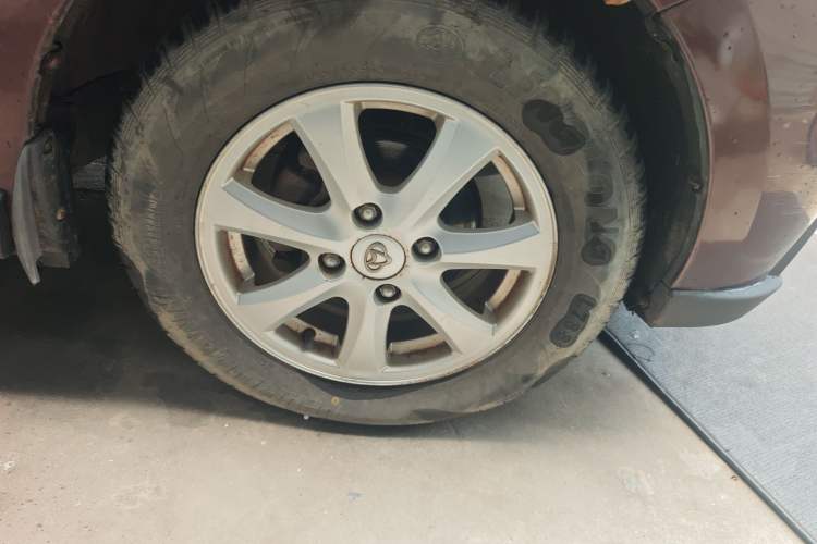 Used CHANGAN KAICHENG Ounuo S 2014 1.5L Base Version Right Front Wheel Hub