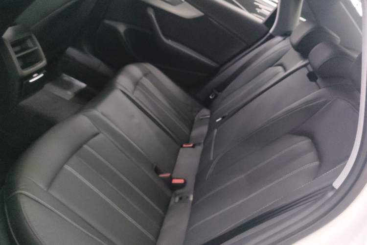 Used Audi A4L 2020 40 TFSI Fashion Dynamic Model
