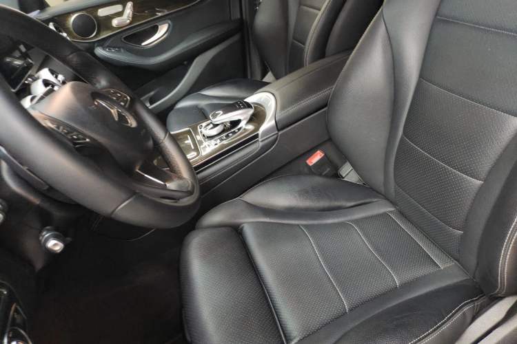 Used Mercedes-Benz GLC 2017 GLC 260 4MATIC Dynamic Edition Left Front Seat