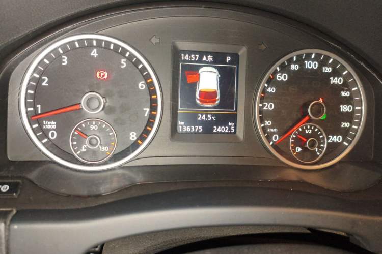 Used Volkswagen Tiguan 2015 1.8TSI Automatic All-Wheel-Drive Luxury Model
