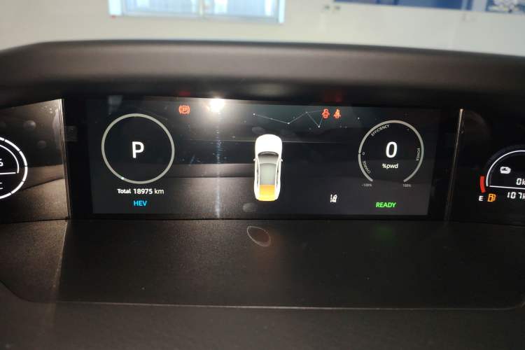 Used Changan UNI-V iDD 2023 Zhidian iDD 1.5T 113km Smart & Fun Version (Rapid Edition)
