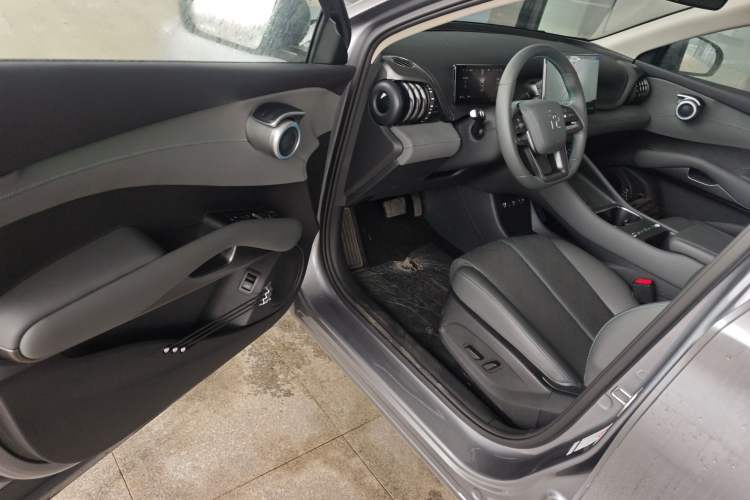 Used BYD Yuan PLUS 2025 Intelligent Driving Version 510 KM Beyond-Grade Edition