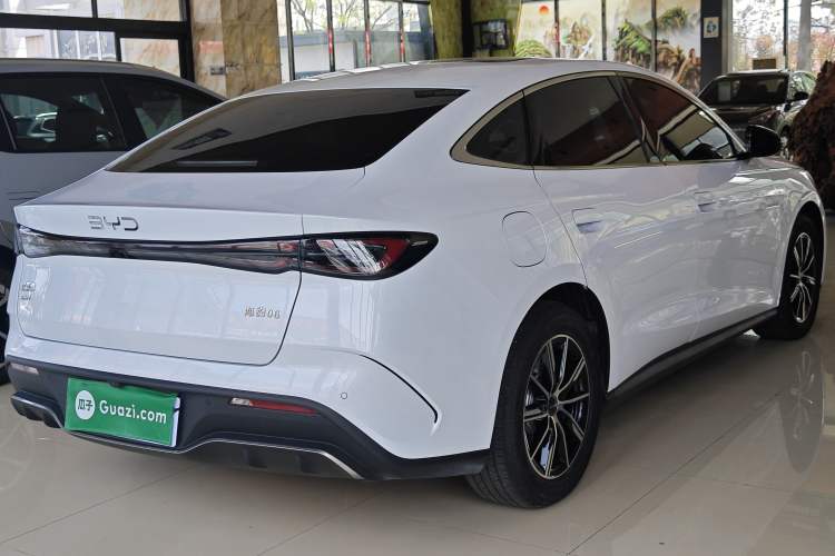 Used BYD Seal 06 New Energy 2024 DM-i 120KM Luxury Model
