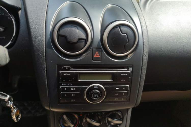 Used Nissan Qashqai 2008 16G Style 5MT 2WD Audio And AC Panel