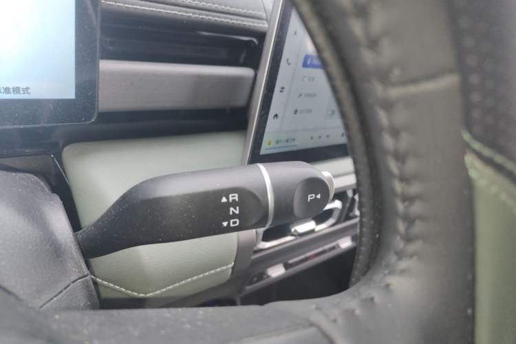 Used Baojun Spark EUV 2024 Prestige Edition 4 Seats Gear Lever