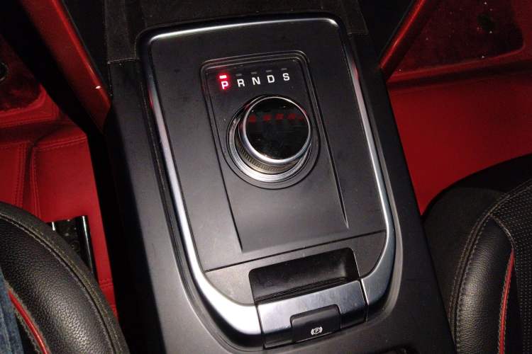 Used Land Rover Discovery Sport 2019 240 PS SE Dynamic Version China V Standard