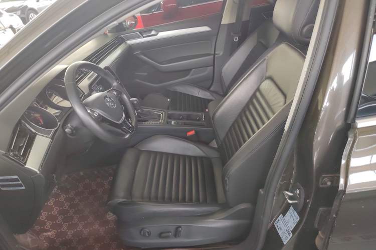 Used Volkswagen Magotan 2017 330TSI DSG Leading Model Left Front Seat