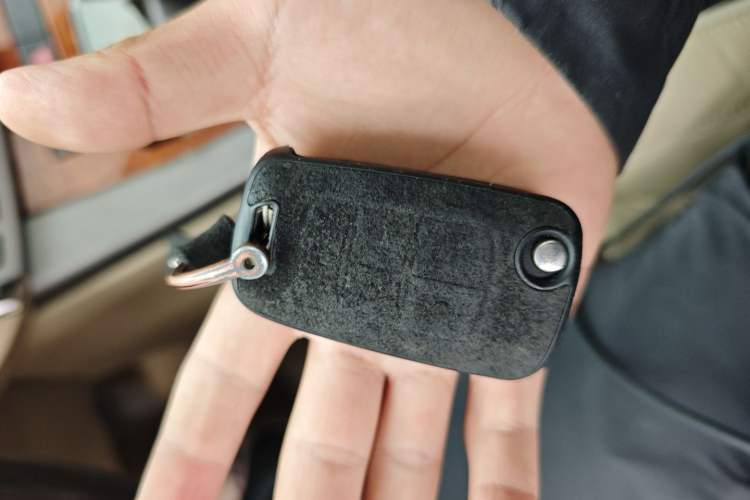 Used Buick LaCrosse 2011 2.4L SIDI Luxury Edition Vehicle Key