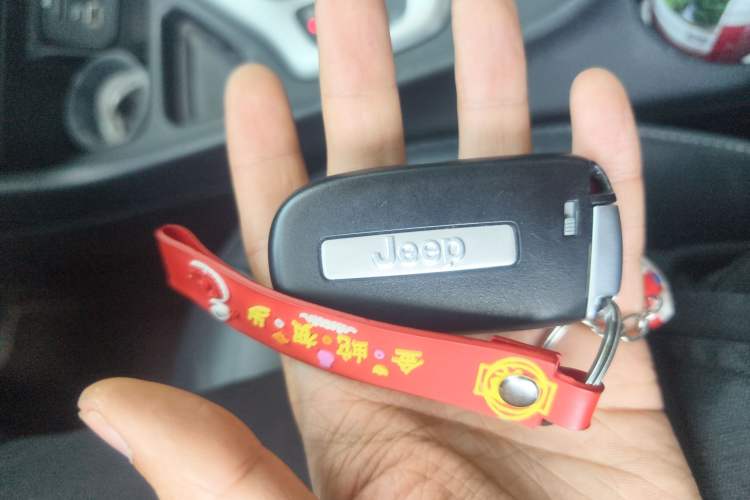 Used Jeep Cherokee 2016 2.4L Leading Edition