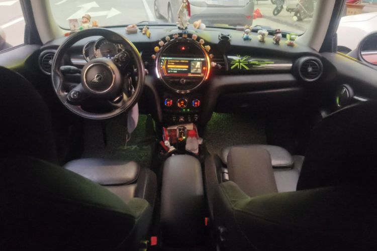 Used MINI 2018 2.0T COOPER S Classic Edition
