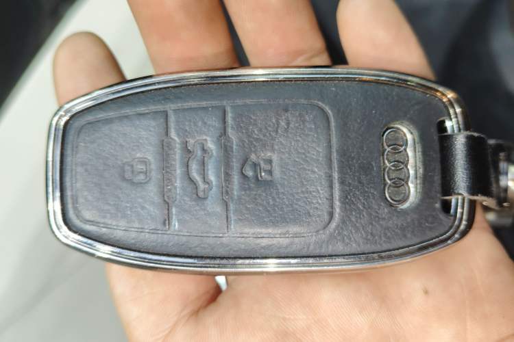 Used Audi A6L 2016 30 FSI Comfort Version Vehicle Key