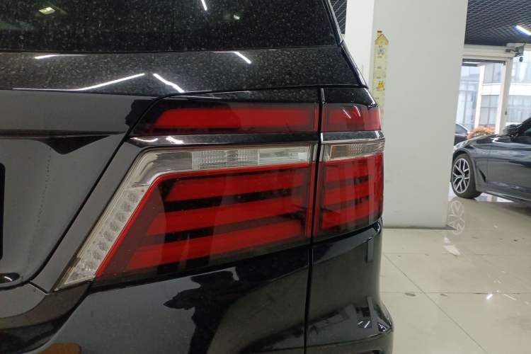 Used Honda Elysion 2016 2.4L Supreme Edition Exterior 3