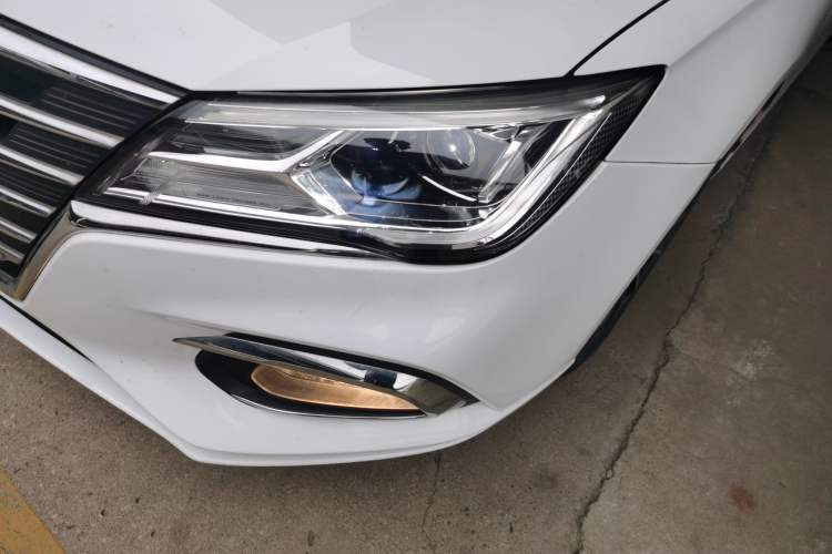 Used Roewe i5 2020 1.5L Automatic 4G Connect Luxury Flagship Edition Left Front Headlight