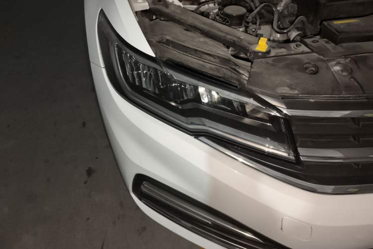 Used Volkswagen Bora 2021 1.5L Automatic Fashionable Smart Connectivity Version Right Front Headlight