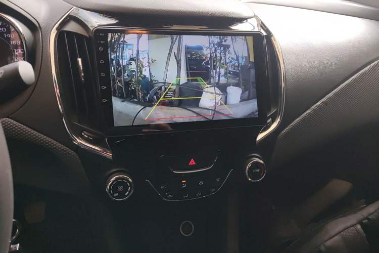 Used Chevrolet Cruze 2017 1.5L Manual Pioneer Edition Audio And AC Panel