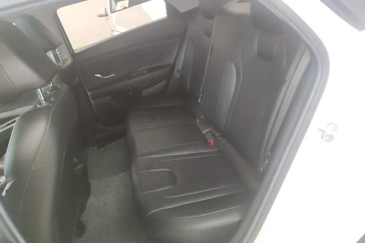 Used Hyundai Elantra 2021 1.5L CVT LUX Prestige Edition