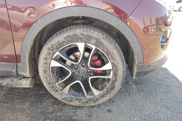 Used Soueast DX7 2017 1.5T Automatic Luxury Model Right Front Wheel Hub