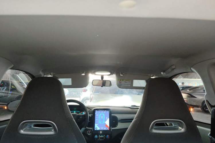 Used Chery Little Ant 2022 Restyled Version Sweet Pink Edition Half-Sugar Version 30.6 kWh 30 kW 301 km
