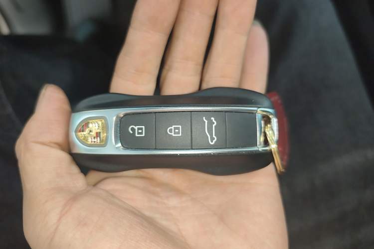 Used Porsche Cayenne E-Hybrid 2022 Cayenne E-Hybrid 2.0T Platinum Edition
