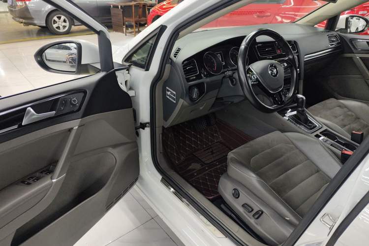 Used Volkswagen Golf 2016 280TSI Automatic Flagship Model Driver Seat