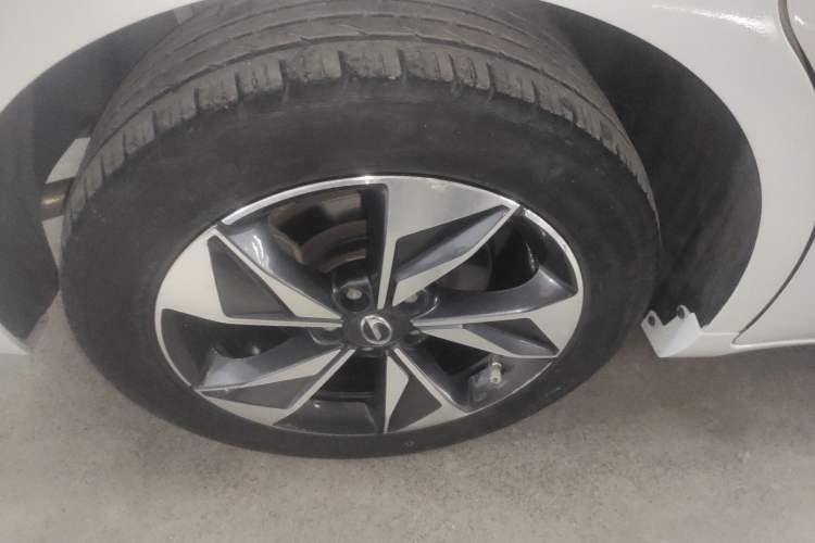 Used GAC Trumpchi M6 2021 PRO 270T DCT Luxury Edition Right Rear Wheel Hub