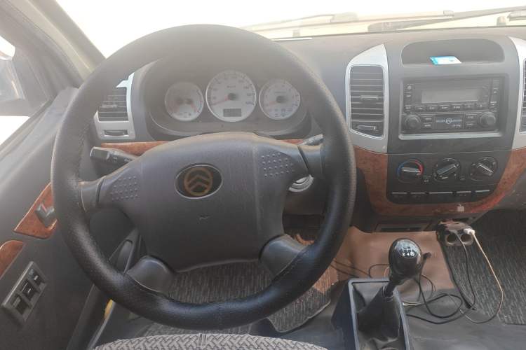 Used Golden Dragon Hiace 2019 2.0L Gasoline Long-Wheelbase High-Roof XC4G20 Steering Wheel