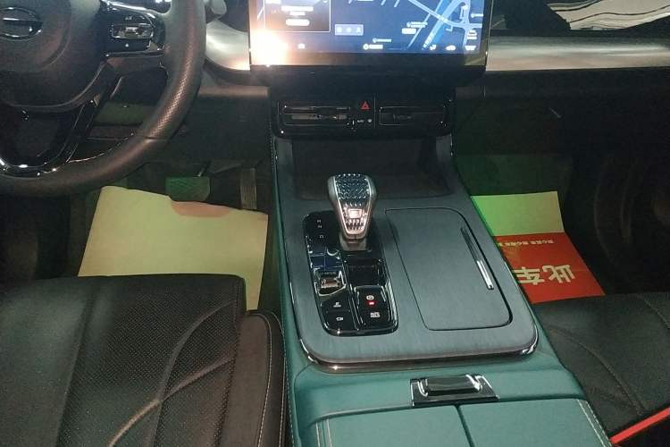 Used GAC Trumpchi ES9 2024 PHEV with 143 km Max
