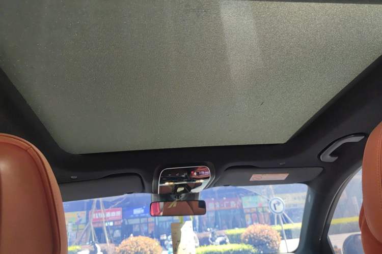 Used Mercedes-Benz GLC 2023 GLC 260 L 4MATIC Luxury Model 5 Seats Headliner