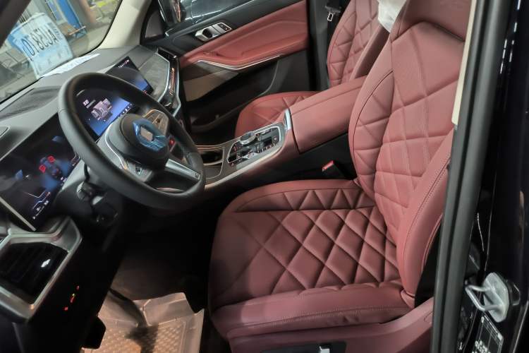 Used BMW X5 2025 Model, xDrive 30Li Prestige M Sport Night Package