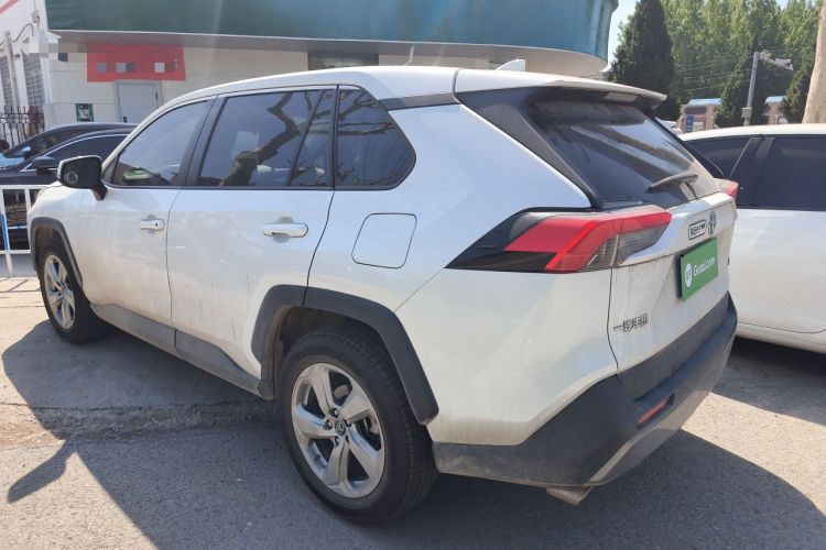 Used Toyota RAV4 2022 2.0L CVT Two-Wheel Drive Fashion Plus Edition Rear Left 45 Deg