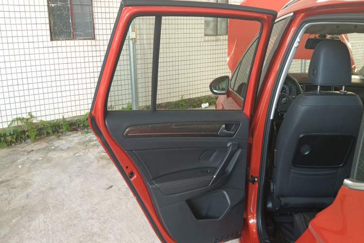 Used Volkswagen Golf Sportsvan 2016 280TSI Automatic Luxury Model