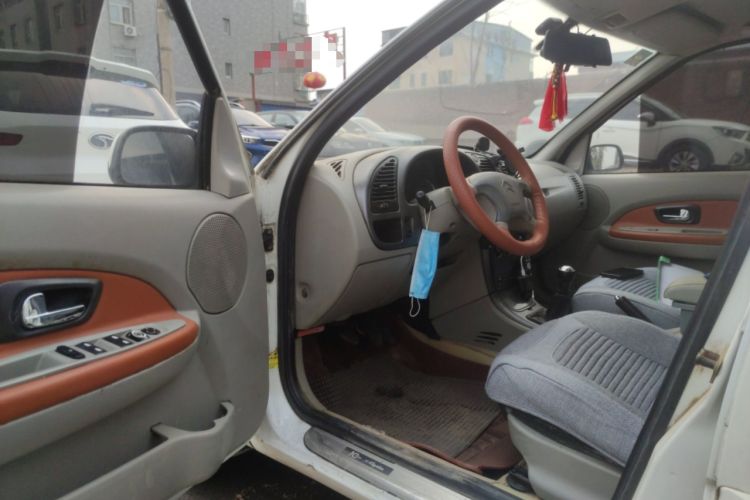 Used Citroen Elysee 2013 Sedan Classic 1.6L Manual Tech Model CNG Driver Seat