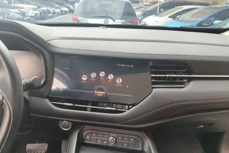 Used Haval F7 2020 2.0T Two-Wheel Drive i-Active Audio And AC Panel