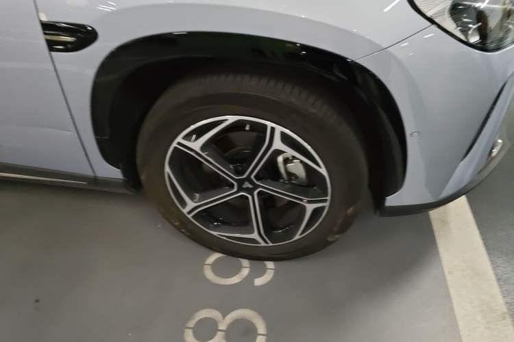 Used NETA L 2024 Extended-Range 310 Flash-Charge Red Edition