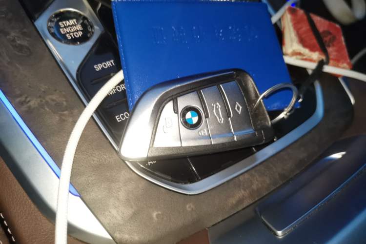 Used BMW X5 2022 Restyled xDrive 30Li Luxury Version M Sport Package Vehicle Key