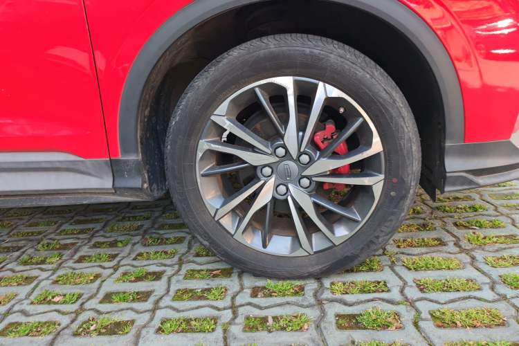 Used Geely Auto Coolray 2020 PRO 260T DCT Knight Right Front Wheel Hub