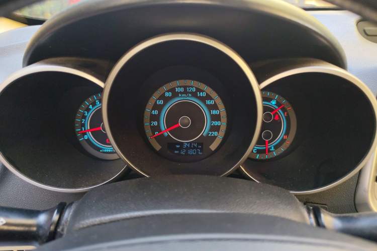 Used CHANGAN Eado 2015 1.6L Manual Elite Model China IV Standard