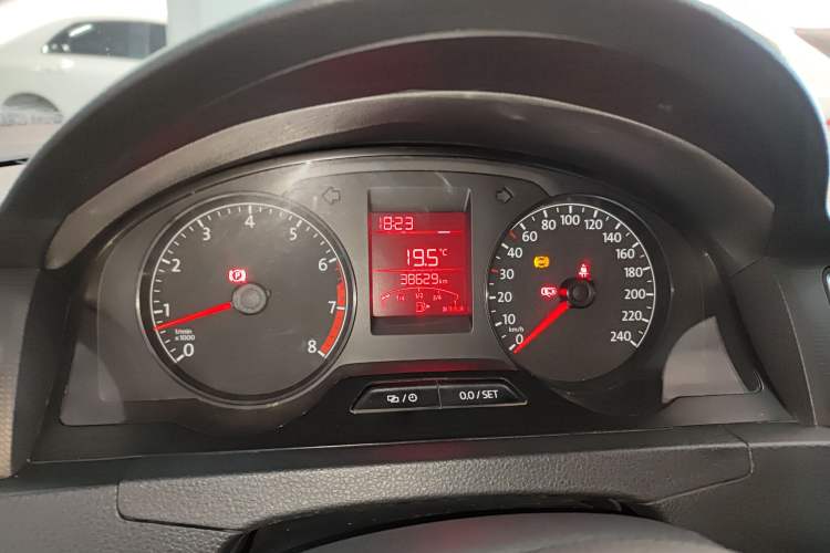 Used Volkswagen Santana 2015 1.4L Manual Fashion Edition
