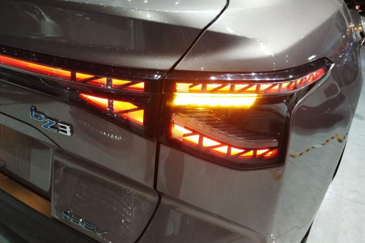 Used Toyota bZ3 2023 616 km Long-Range Premium
