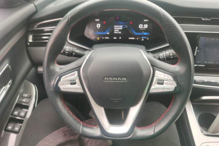 Used CHANGAN OSHAN X7 2021 1.5T Space Freedom Edition with Automatic Parking and Facial Recognition
