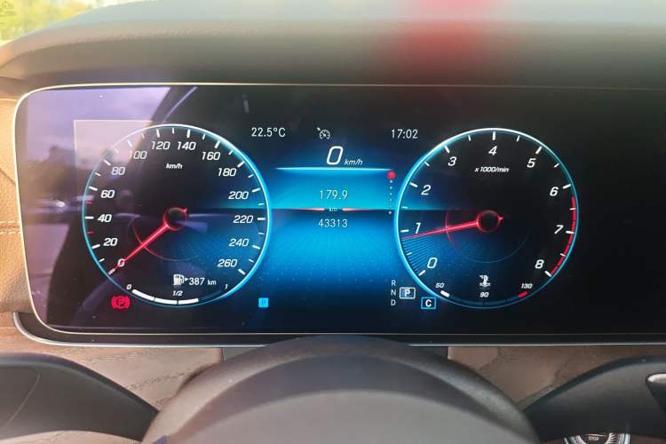 Used Mercedes-Benz E-Class 2021 Restyled E 300 L Luxury Edition Instrument Cluster