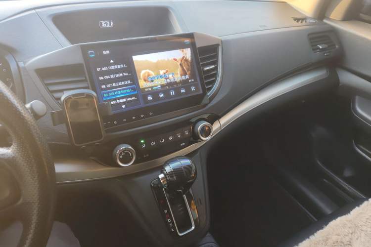 Used Honda CR-V 2016 2.0L two-wheel drive Urban Edition
