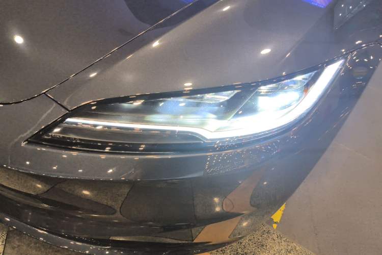 Used Tesla Model 3 2025 Rear-Wheel-Drive Version