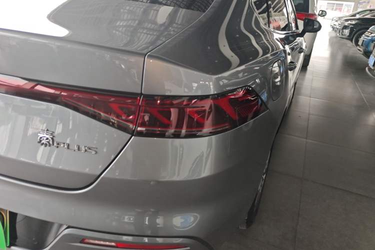 Used BYD Qin PLUS 2024 Honor Edition EV 420KM Leading Model