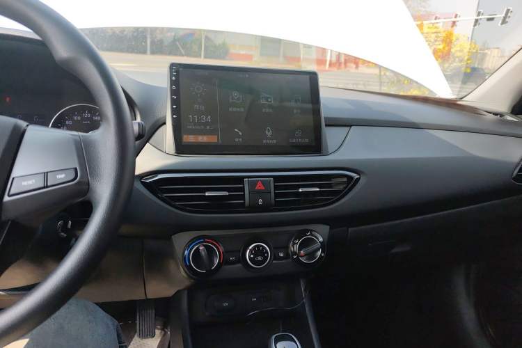 Used Hyundai Celesta 2020 1.6L Automatic GL Enjoyable Edition Audio And AC Panel