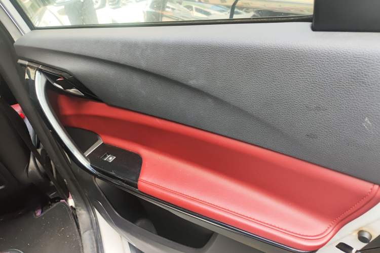 Used FORTHING T5L 2019 1.5T CVT Luxury Model 5 Seats