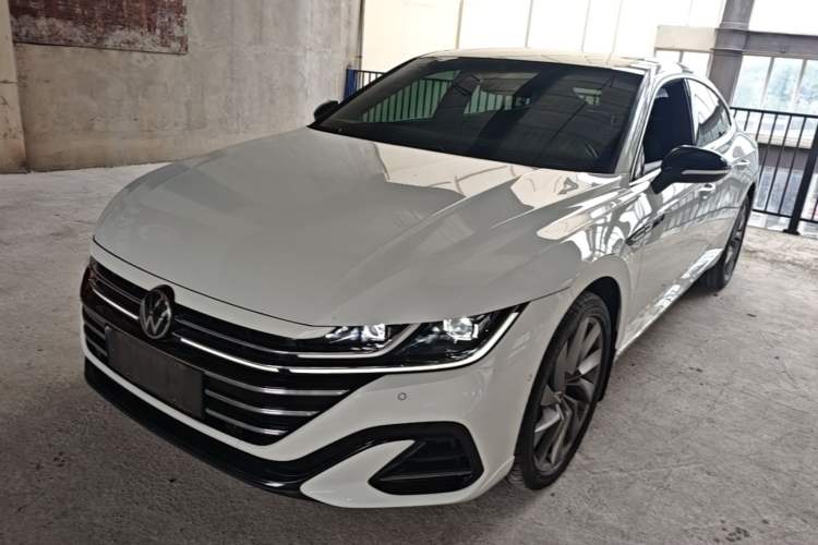 Volkswagen FAW-Volkswagen CC 2023 380TSI Striking Edition с пробегом