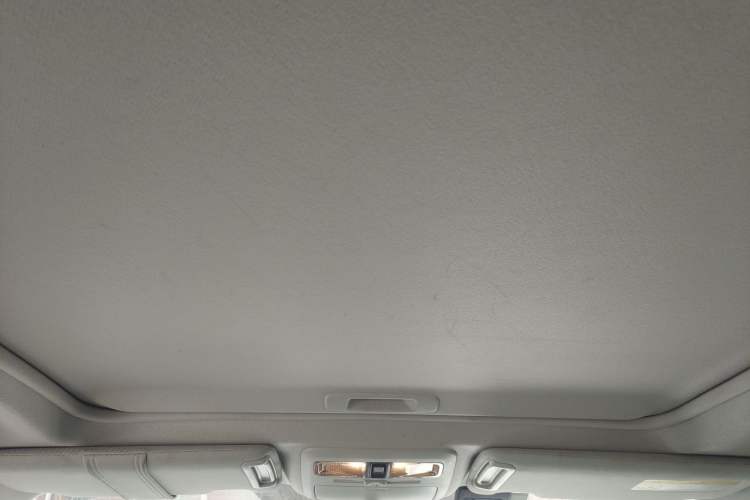 Used Subaru Forester 2014 2.5i Automatic Elite Edition Headliner