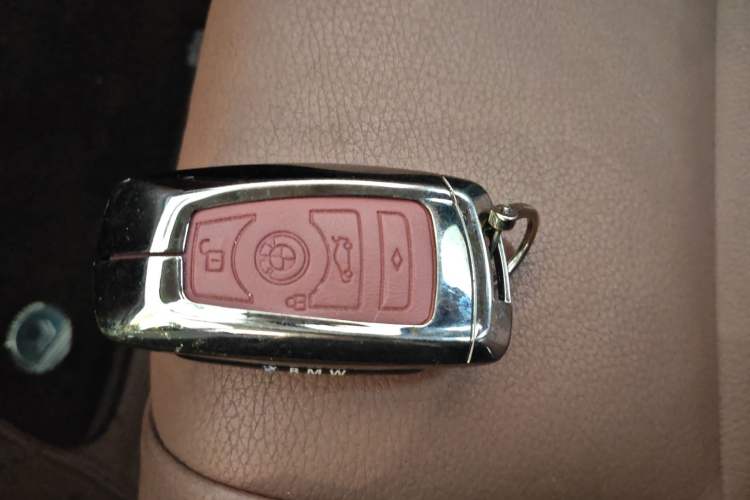 Used BMW 5 Series 2015 520i Elegant Edition
