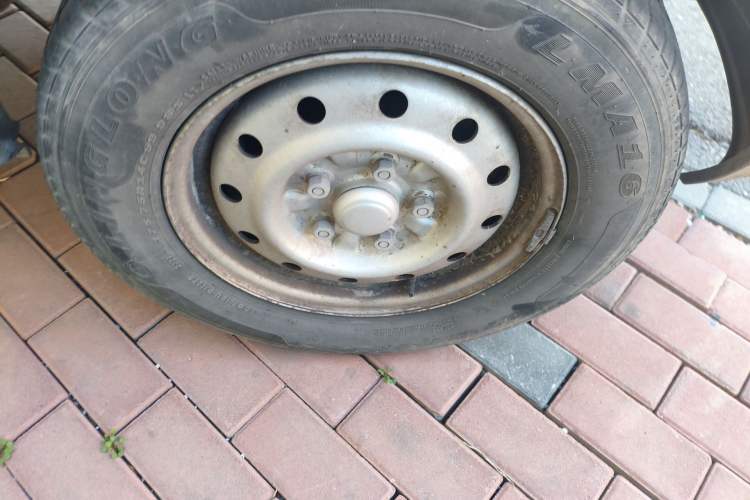 Used Wuling Rongguang  Right Front Wheel Hub